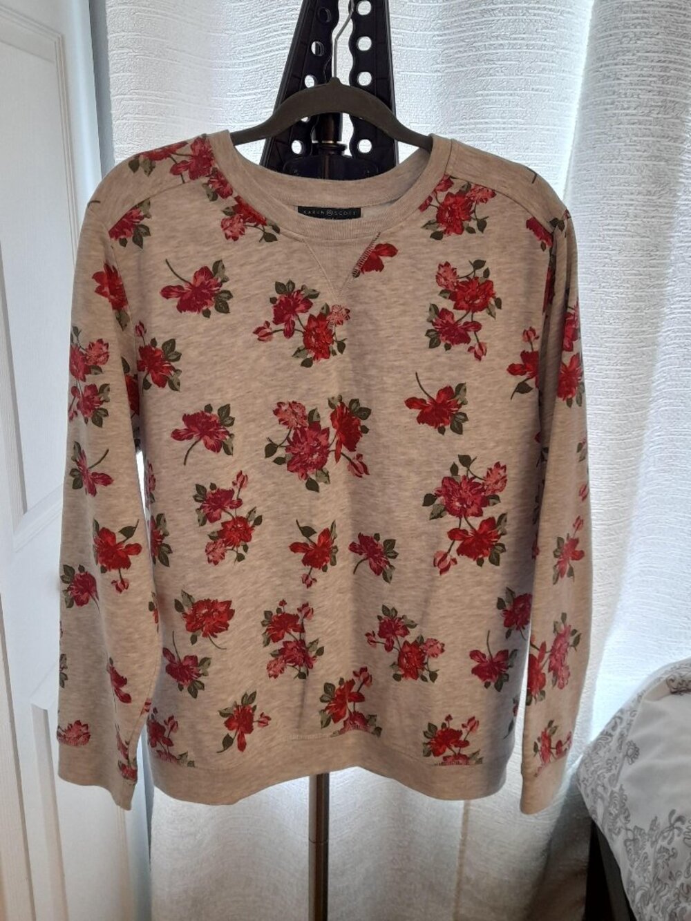 Karen Scott Floral Sweatshirt